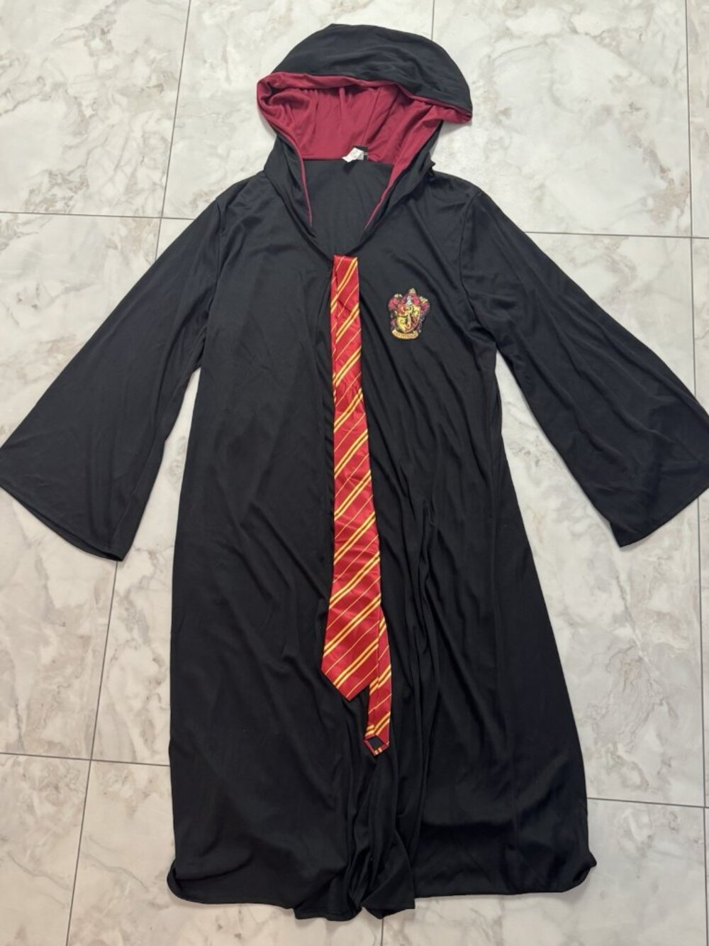 Harry Potter Deluxe Robe Cloak Costume Gryffindor Wizards Adult L-XL with Tie
